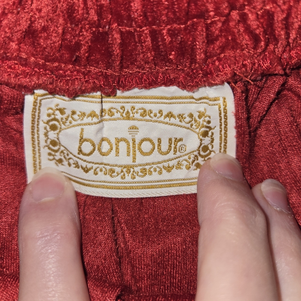 Bonjour Crushed Velvet Skirt✨ - Picture 5 of 7